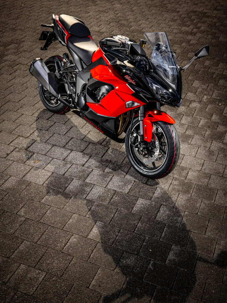 カワサキ|ニンジャ1000SX 40thアニバーサリーエディション|2024年モデル|トップガンの赤黒&ZXRカラー!! カワサキの「ニンジャ」40周年記念モデルを激撮!