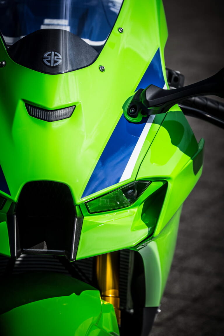 カワサキ|ニンジャZX-10R 40thアニバーサリーエディション|2024年モデル|トップガンの赤黒&ZXRカラー!! カワサキの「ニンジャ」40周年記念モデルを激撮!