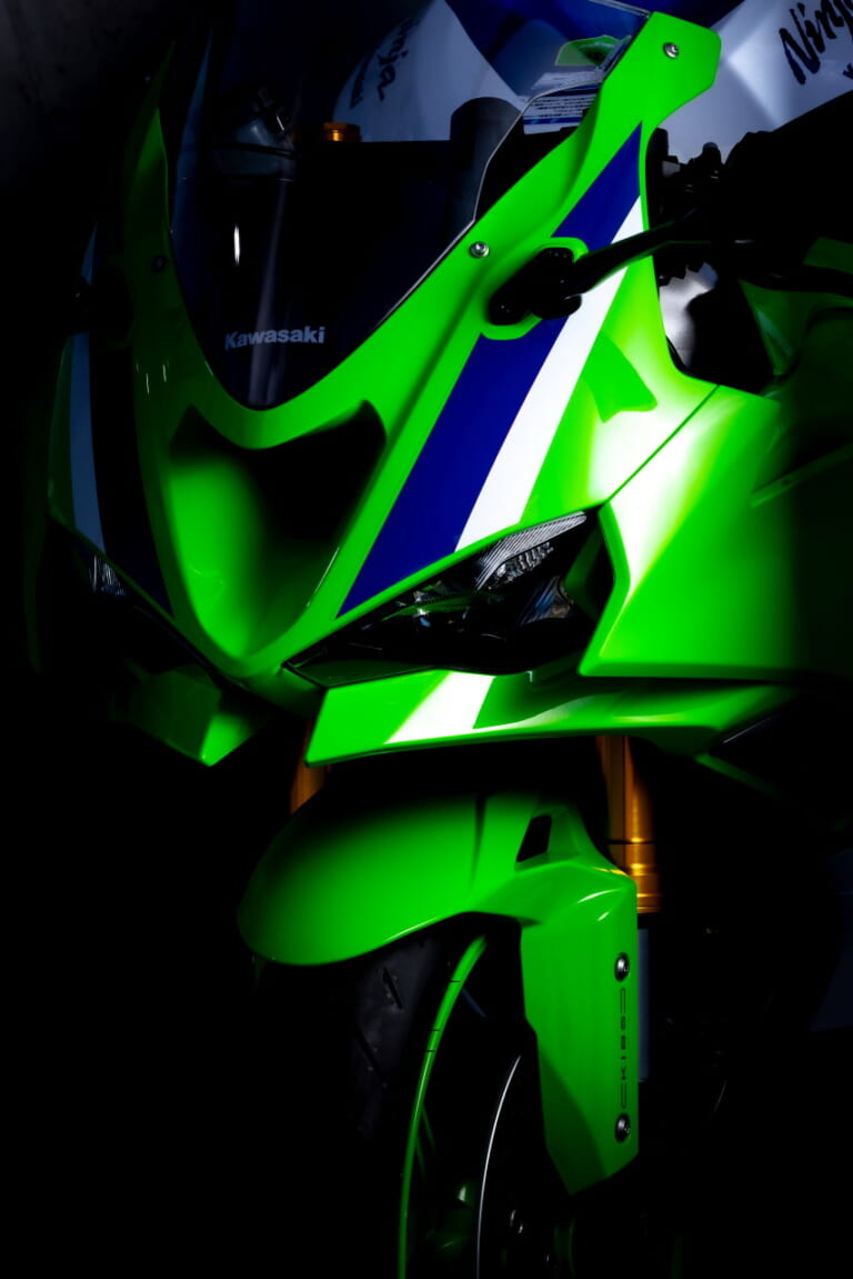 カワサキ|ニンジャZX-6R 40thアニバーサリーエディション|2024年モデル|トップガンの赤黒&ZXRカラー!! カワサキの「ニンジャ」40周年記念モデルを激撮!