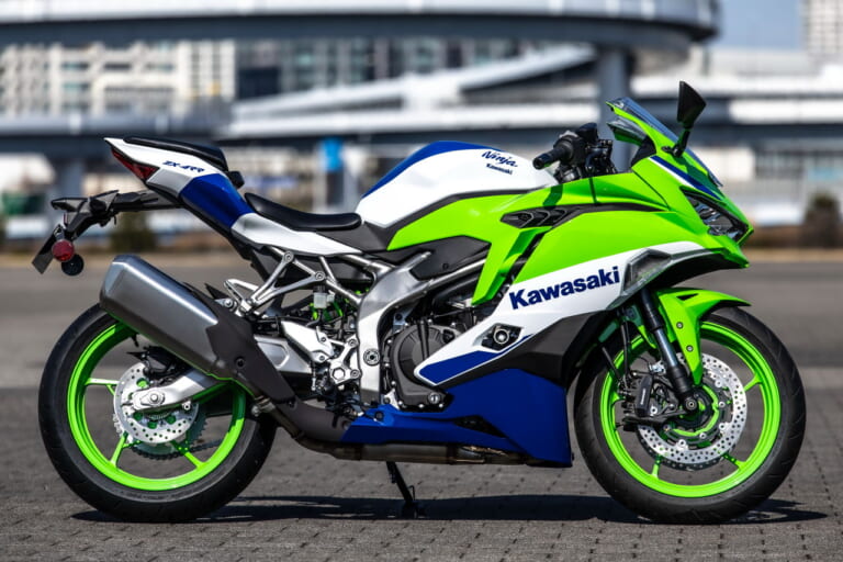 カワサキ|ニンジャZX-4RR 40thアニバーサリーエディション|2024年モデル|トップガンの赤黒&ZXRカラー!! カワサキの「ニンジャ」40周年記念モデルを激撮!