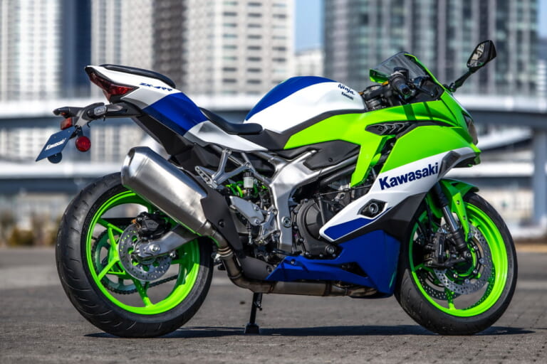 カワサキ|ニンジャZX-4RR 40thアニバーサリーエディション|2024年モデル|トップガンの赤黒&ZXRカラー!! カワサキの「ニンジャ」40周年記念モデルを激撮!