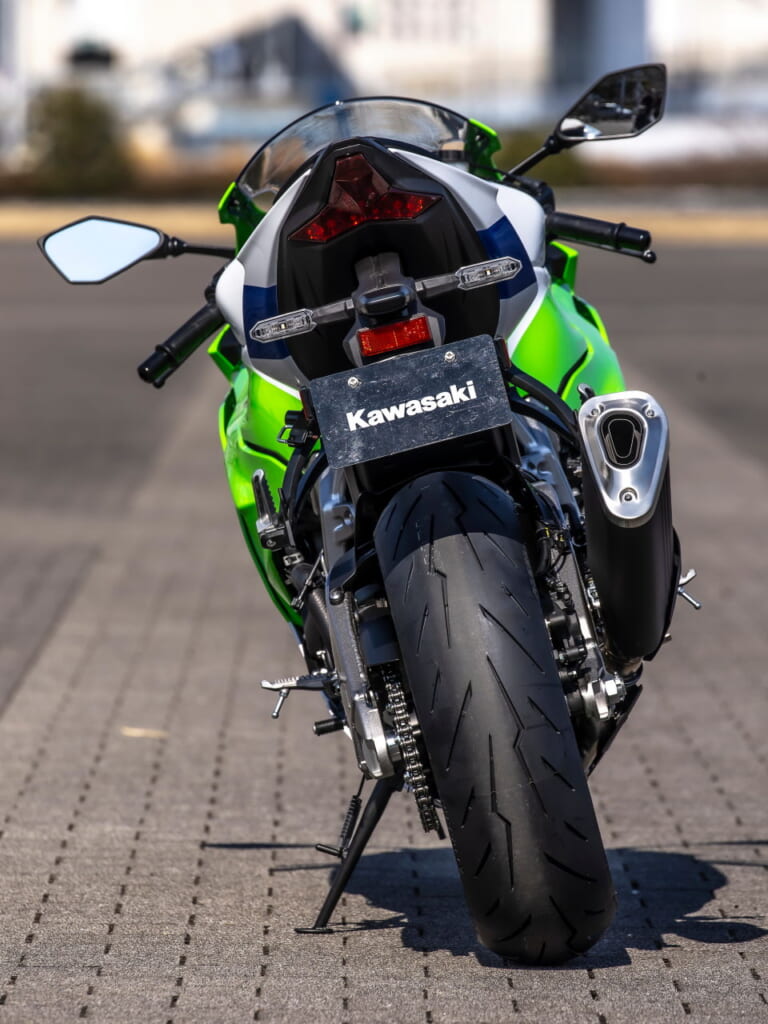 カワサキ|ニンジャZX-6R 40thアニバーサリーエディション|2024年モデル|トップガンの赤黒&ZXRカラー!! カワサキの「ニンジャ」40周年記念モデルを激撮!