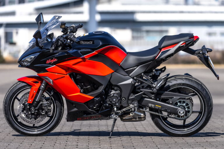 カワサキ|ニンジャ1000SX 40thアニバーサリーエディション|2024年モデル|トップガンの赤黒&ZXRカラー!! カワサキの「ニンジャ」40周年記念モデルを激撮!