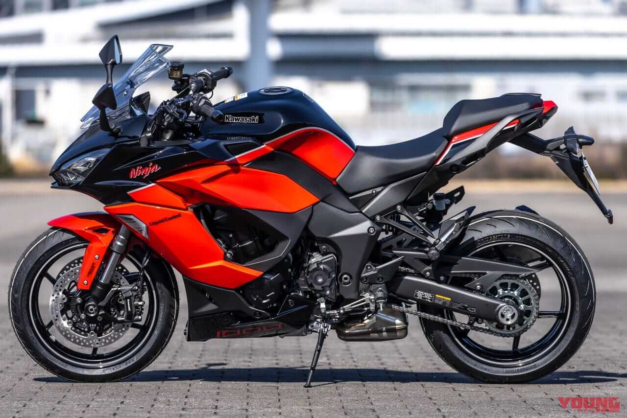 カワサキ|ニンジャ1000SX 40thアニバーサリーエディション|2024年モデル|トップガンの赤黒&ZXRカラー!! カワサキの「ニンジャ」40周年記念モデルを激撮!