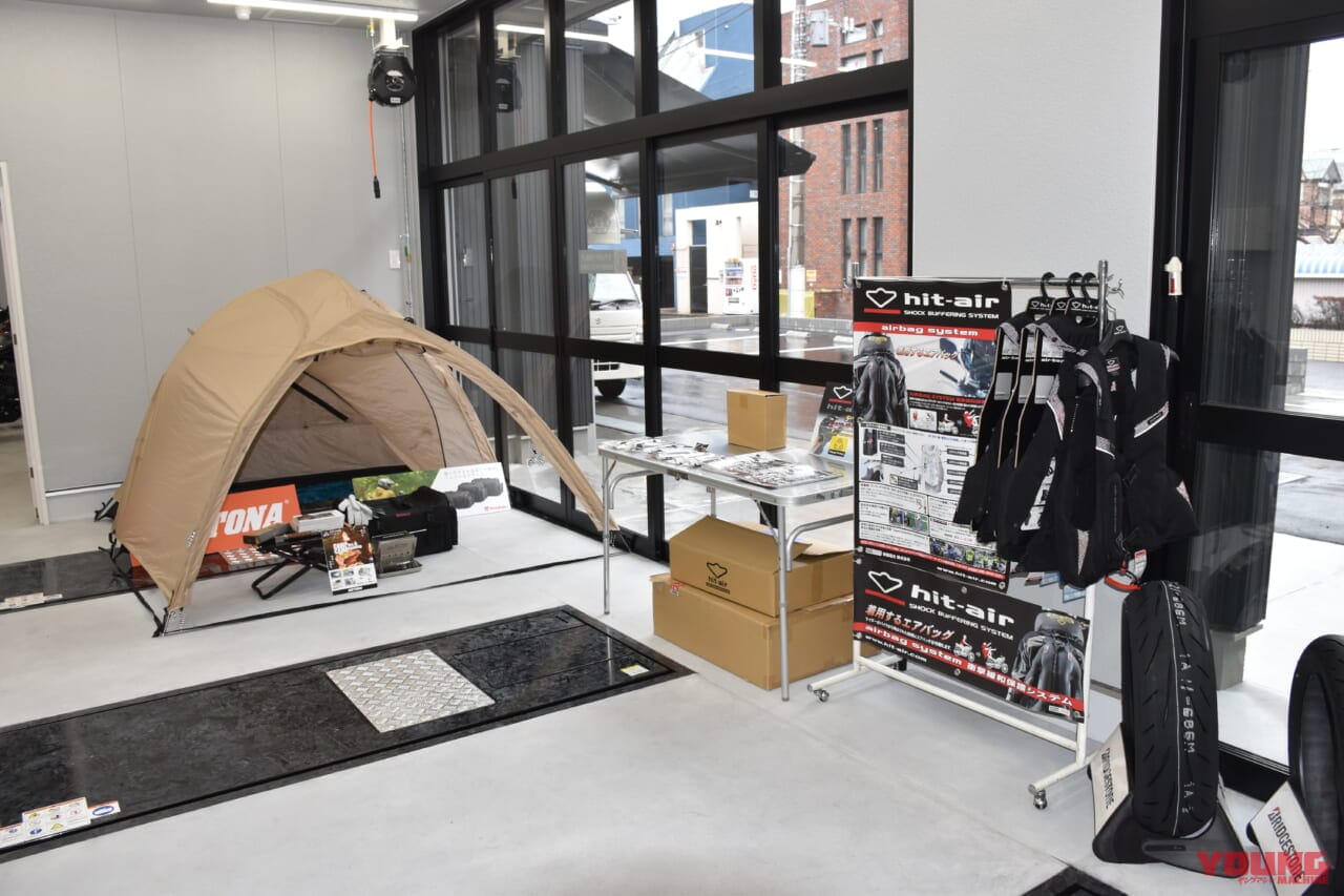 ホンダドリーム市川|グランドオープン|CB400SF/SBとCB1100ファイナルが新車で買えるってマジ?! 本日オープンの“ホンダドリーム市川”で驚きのお宝車両を大発見ッ!!