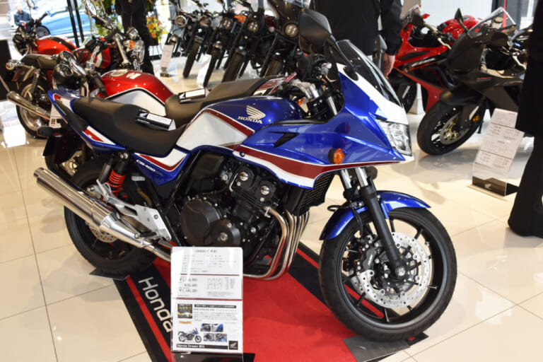 ホンダ|CB400スーパーボルドール|CB400SF/SBとCB1100ファイナルが新車で買えるってマジ?! 本日オープンの“ホンダドリーム市川”で驚きのお宝車両を大発見ッ!!