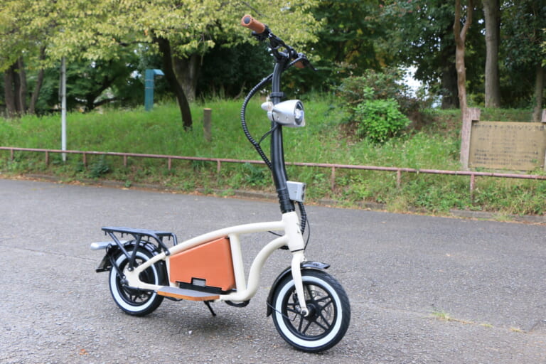 走りが違う電動キックボード!? デイトナDK01はバイク乗りも楽しめる![EV試乗レビュー]