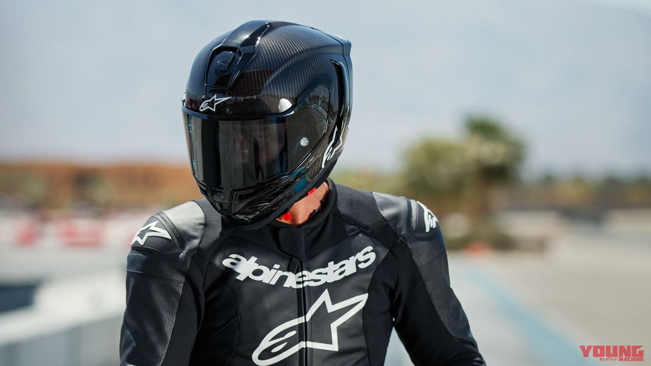 |アルパインスターズのカーボン製ヘルメット「スーパーテックR10」市販へ!! 日本は2024年後半に登場か