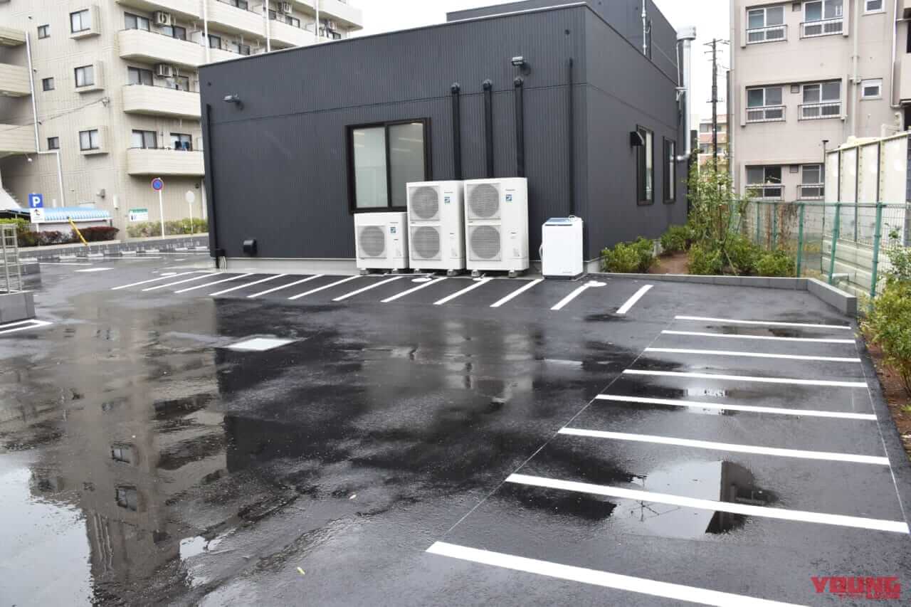 |CB400SF/SBとCB1100ファイナルが新車で買えるってマジ?! 本日オープンの“ホンダドリーム市川”で驚きのお宝車両を大発見ッ!!