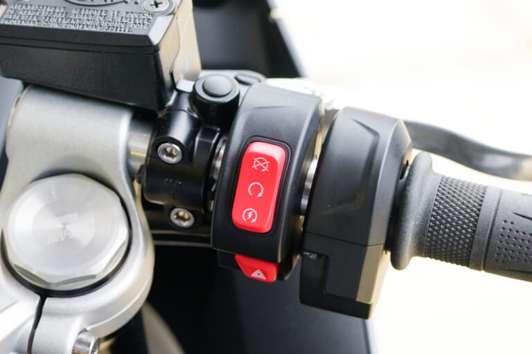 トライアンフ|デイトナ660|試乗インプレッション|丸山浩|スポーツもツーリングもイケるミドル3気筒! トライアンフ「デイトナ660」に丸山浩が試乗