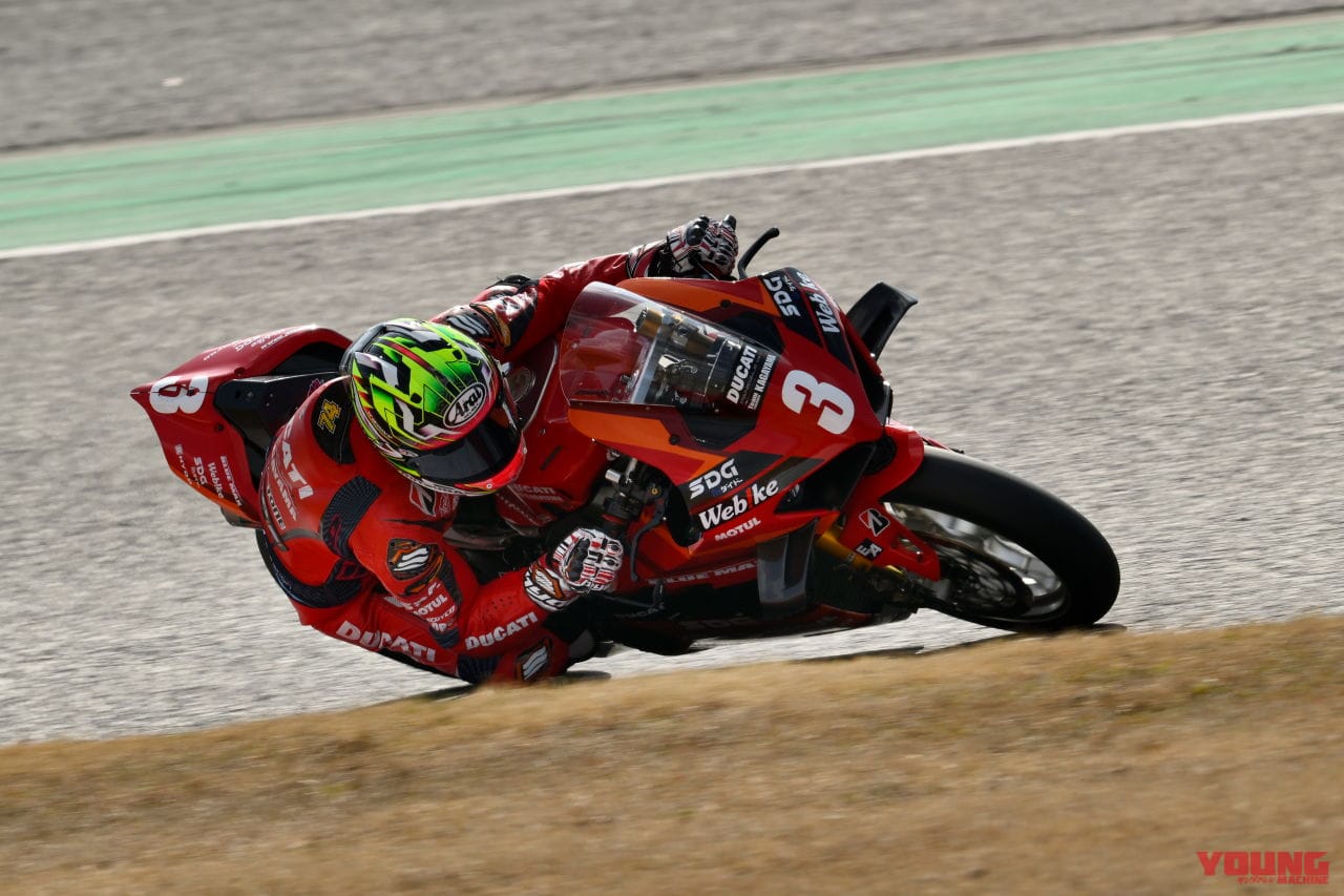 |加賀山就臣監督マジ泣き?! 今季から真紅のマシンを駆る水野涼が初陣でトップに迫る!!