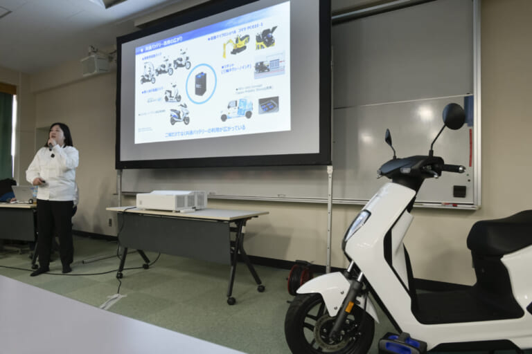 ホンダ|EM1e:|埼玉県立秩父農工科学高等学校|高校生+EVスクーターが電動バイク普及の切り札になる⁉……〈多事走論〉from Nom