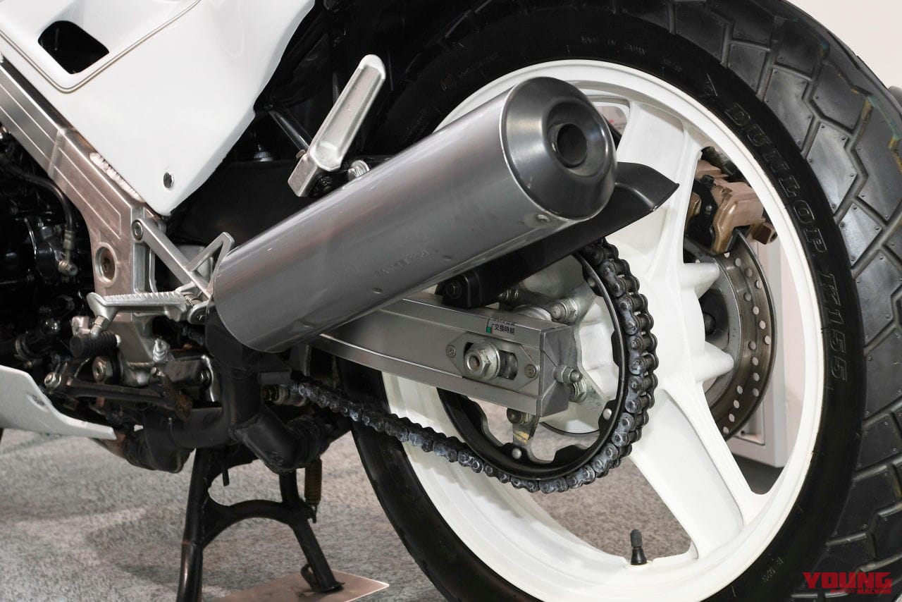 |2輪の世界におけるV4エンジンの変遷と原点──ホンダVF系と、イタリアに影響を与えたNR【ライター中村友彦の旧車雑感 Vol.2】