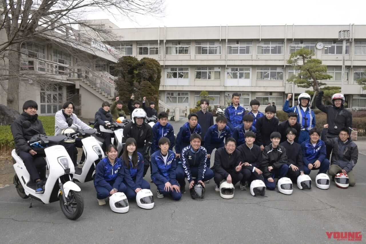 |高校生+EVスクーターが電動バイク普及の切り札になる⁉……〈多事走論〉from Nom