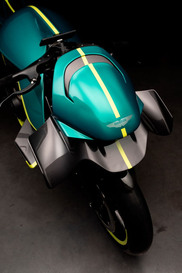 ブラフスーペリア|AMB 001 PRO|復活のブラフスーペリアが日本上陸!! 伝説の超高級ブランドが日本オフィスを開設