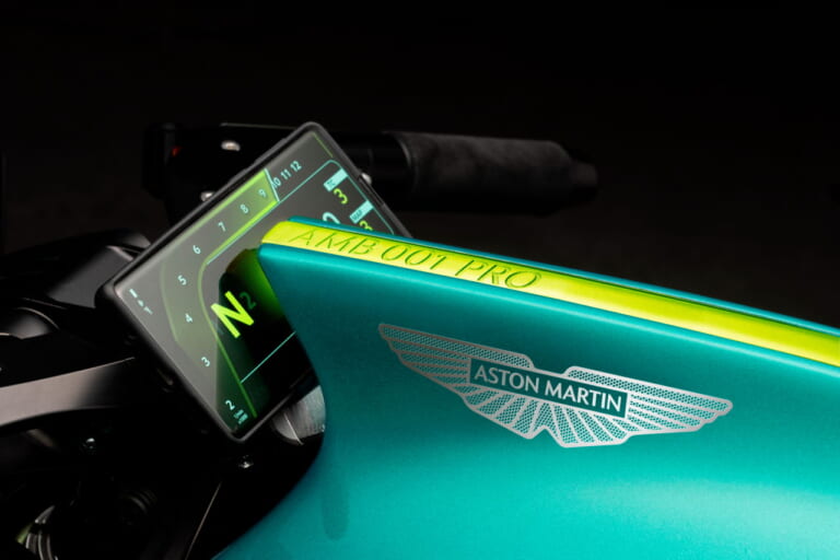 ブラフスーペリア|AMB 001 PRO|復活のブラフスーペリアが日本上陸!! 伝説の超高級ブランドが日本オフィスを開設