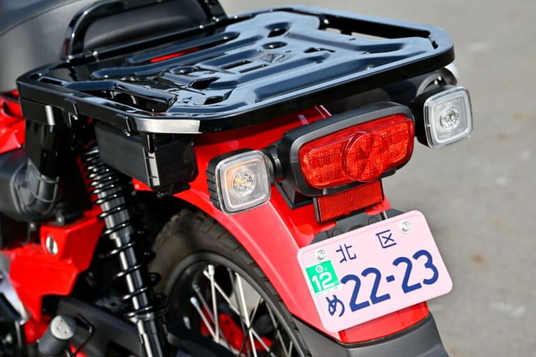 ホンダ|CT125ハンターカブ|オフテイストの原付二種・ヤマハPG-1/ホンダ CT125ハンターカブ/クロスカブの使い勝手を比較!〈居住性/ユーティリティ/灯火類〉