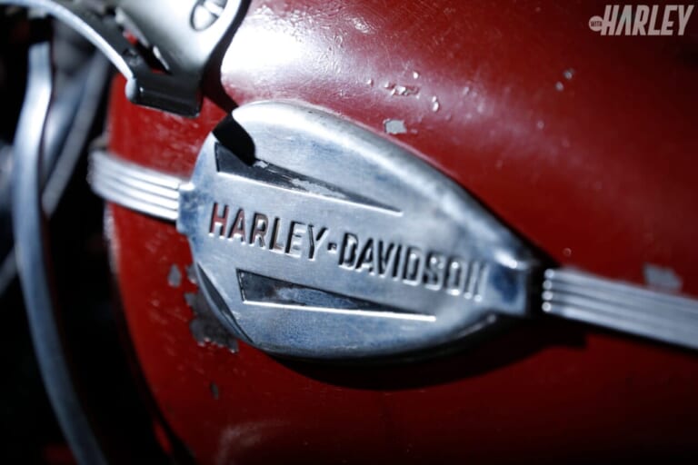 Harley-Davidson｜1946 FL KNUCKLE HEAD｜バッジ