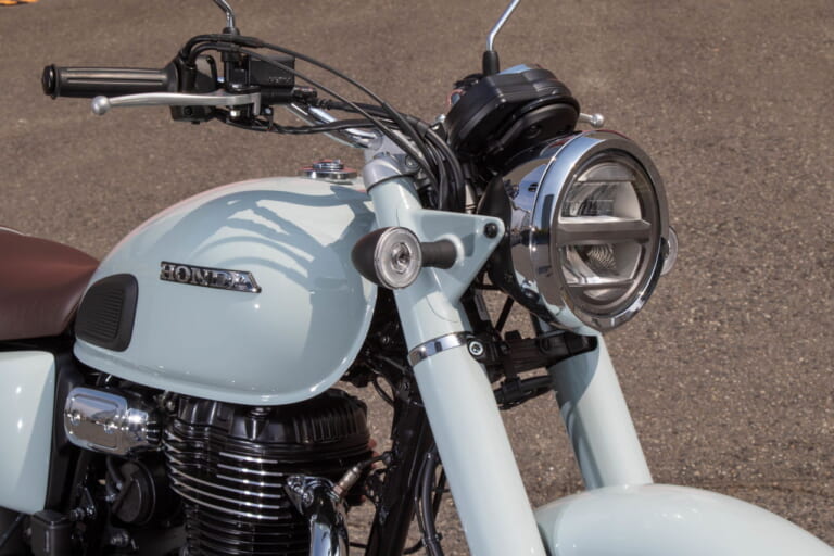 ホンダ|GB350C|2024年モデル|ホンダ「GB350C」見参!! クラシカルな外観でマフラーやシートの造りも異なる【大阪モーターサイクルショー】