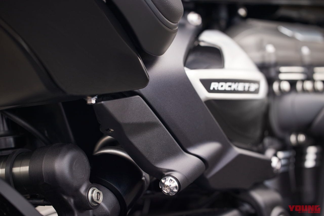 |その名も“嵐”!! トライアンフ「ロケット3ストーム R/GT」が東京モーターサイクルショーで初登場