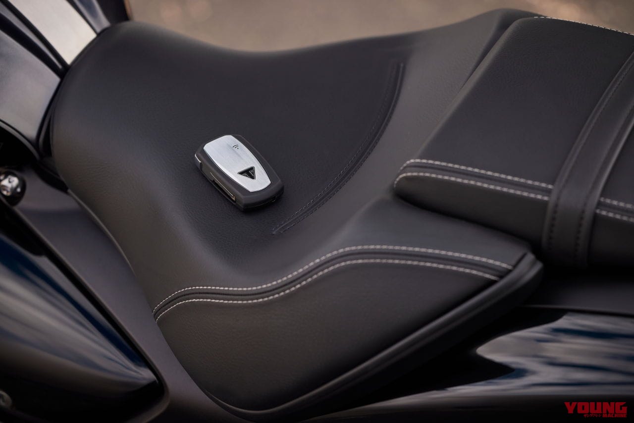 |その名も“嵐”!! トライアンフ「ロケット3ストーム R/GT」が東京モーターサイクルショーで初登場