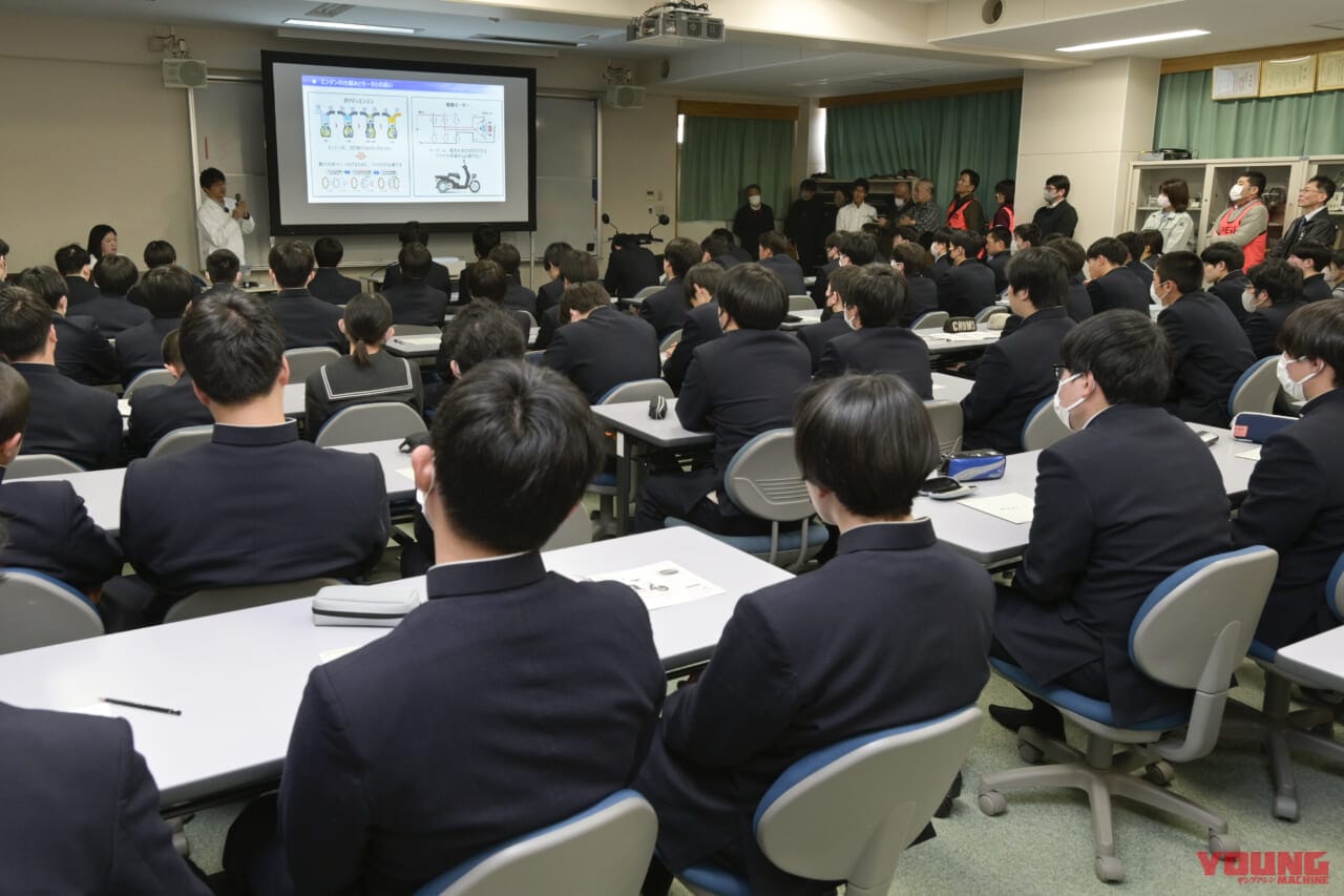 ホンダ|EM1e:|埼玉県立秩父農工科学高等学校|高校生+EVスクーターが電動バイク普及の切り札になる⁉……〈多事走論〉from Nom
