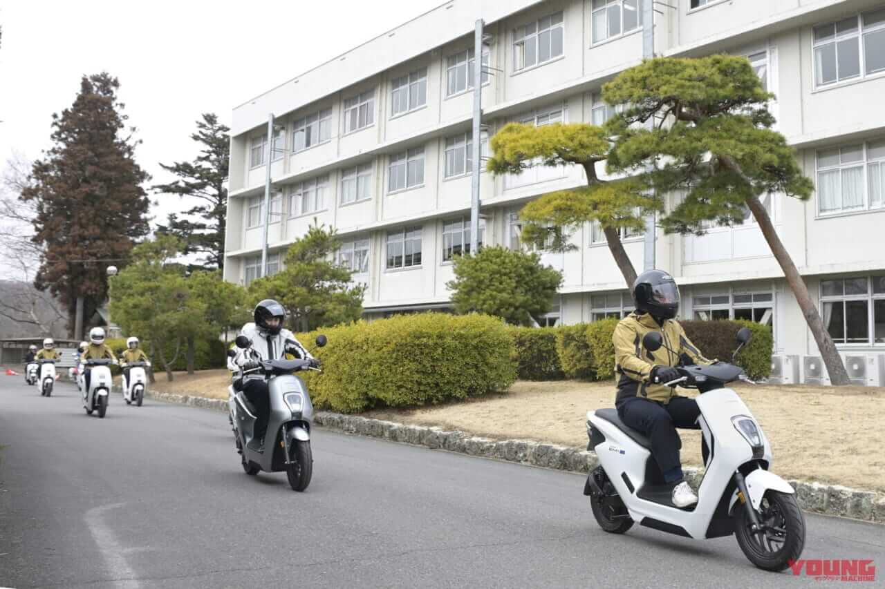 |高校生+EVスクーターが電動バイク普及の切り札になる⁉……〈多事走論〉from Nom