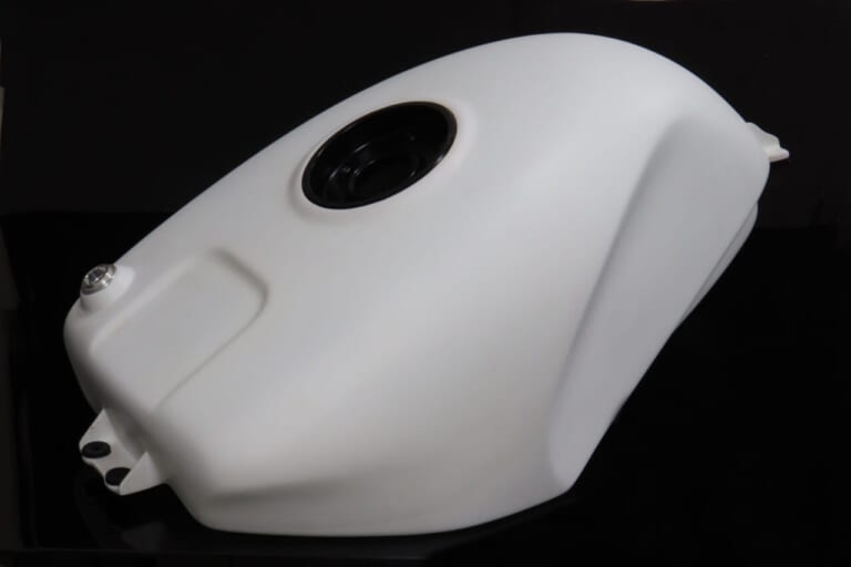 RC30トリビュート RC36-2 VFR750F|RC30(VFR750R)を創れる……だと?! RC36用の外装キットがタイガパフォーマンスから登場【海外】