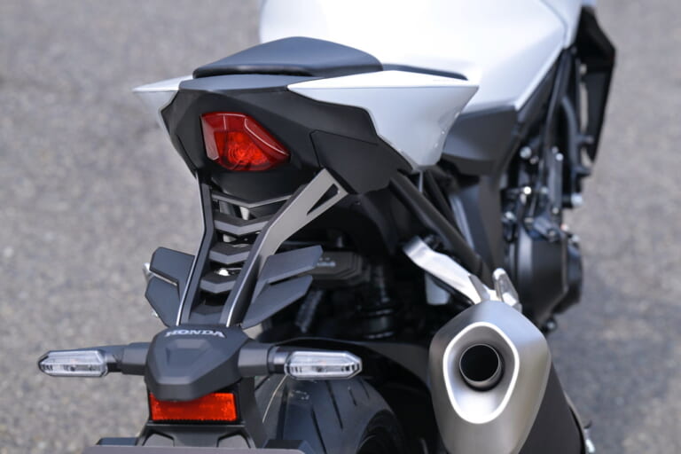 ホンダ|CB1000ホーネット|ホンダ「CB1000ホーネット」「CBR650R/CB650R・Eクラッチ」日本初公開! 国内正式発表は間もなくか【モーターサイクルショー】