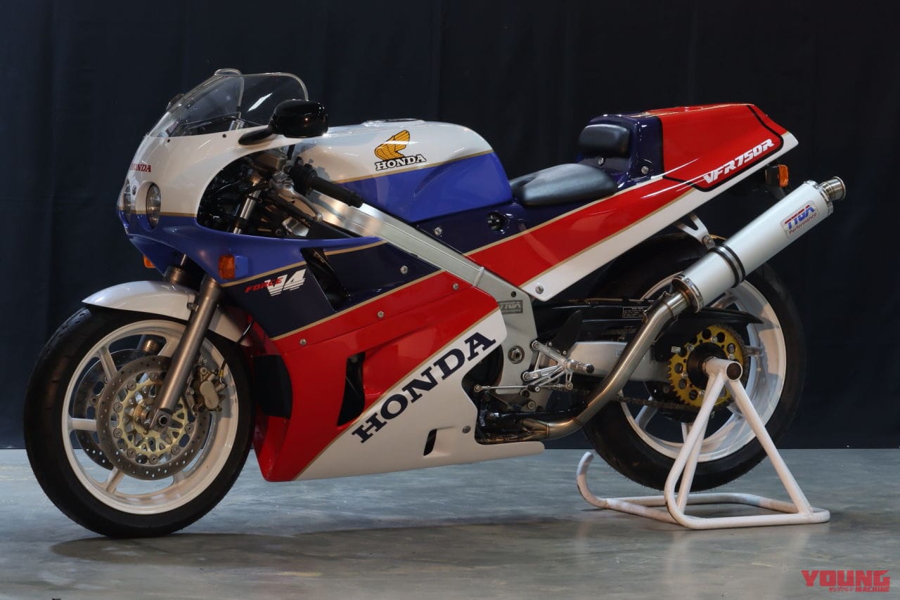 |RC30(VFR750R)を創れる……だと?! RC36用の外装キットがタイガパフォーマンスから登場【海外】