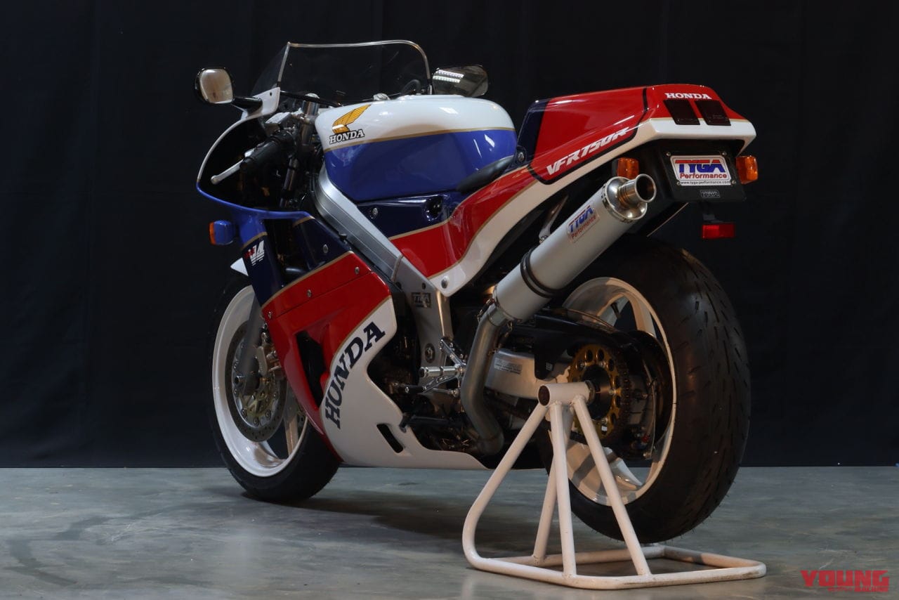 |RC30(VFR750R)を創れる……だと?! RC36用の外装キットがタイガパフォーマンスから登場【海外】