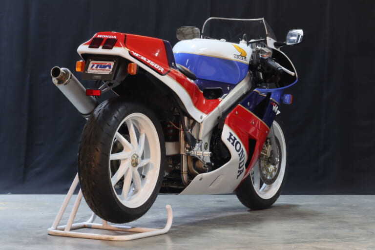 RC30トリビュート RC36-2 VFR750F|RC30(VFR750R)を創れる……だと?! RC36用の外装キットがタイガパフォーマンスから登場【海外】