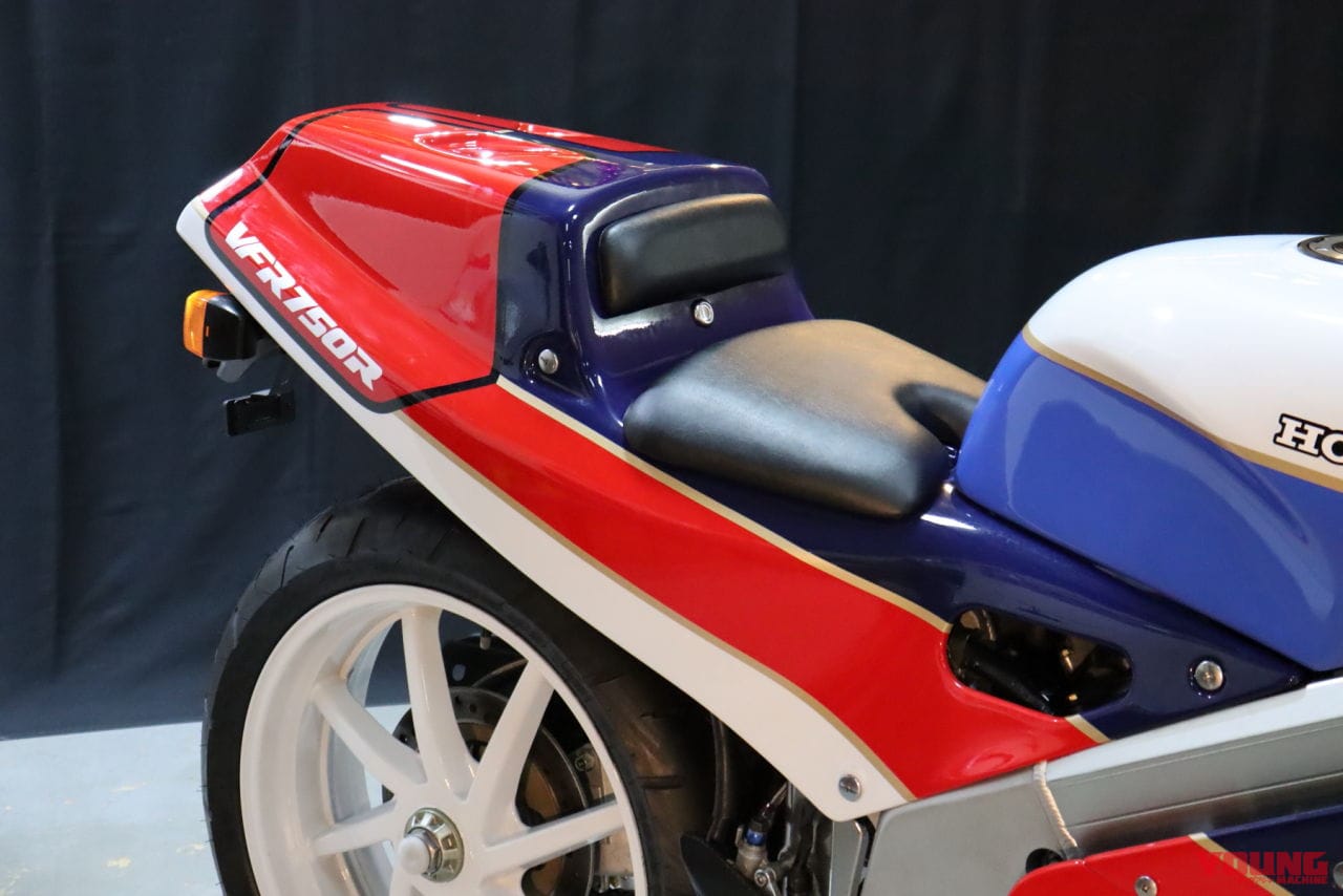 |RC30(VFR750R)を創れる……だと?! RC36用の外装キットがタイガパフォーマンスから登場【海外】
