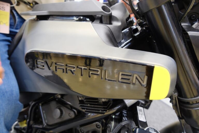 ハスクバーナ スヴァルトピレン250|東京モーターサイクルショー2024|女性ライダーが選ぶ、東京モーターサイクルショー2024で気になったバイク×5選