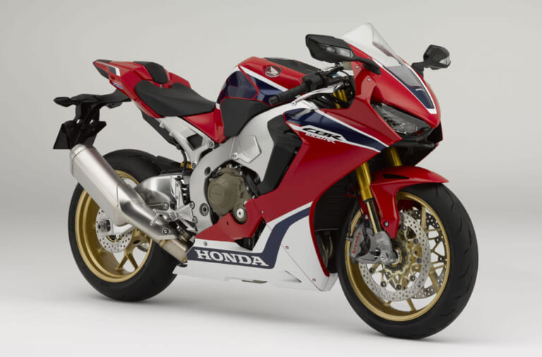 ホンダ|CBR1000RR(SC77)|CB1000Rの後継ではないッ!! 注目のホンダ“CB1000ホーネット”開発者に直撃インタビュー