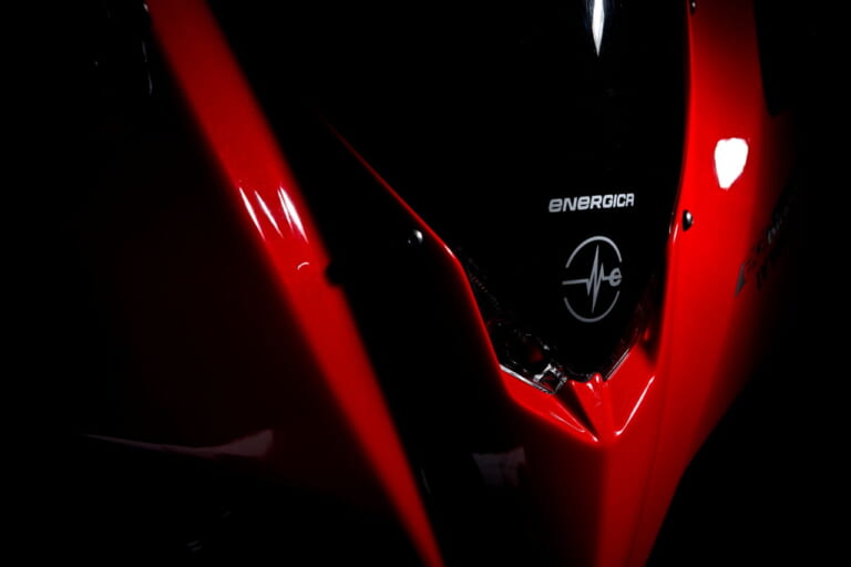 ENERGICA EGO+ IVY EDITION|ほぼ完全に実用レベルの電動バイク、エネルジカ「EGO+ IVYエディション」試乗インプレ! 通勤もツーリングもイケる!! ※ただし700万円