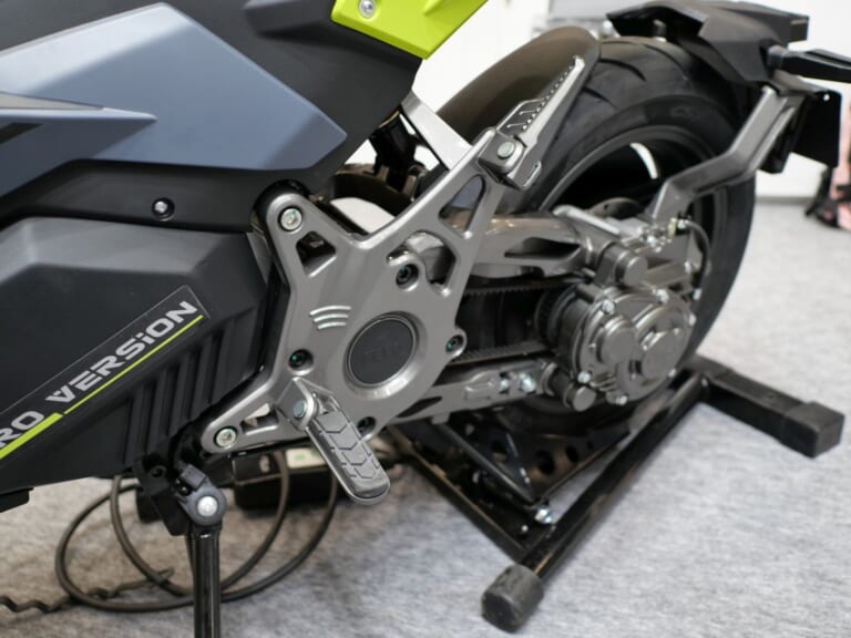 FELO FW-07|高速走行やオフロード向けも! FELOのスポーティな電動スクーター4種【F5/FW-07/FW-06R/FW-03】