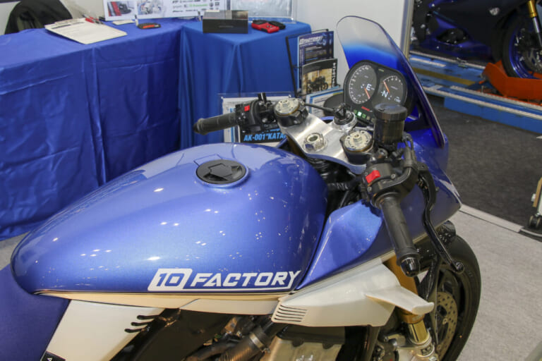 10factory|カタナ|ノザキワークス|スズキ カタナのメーターに救世主?! カワサキエンジンのカタナが装着していたKOSO製デジタルメーターがカッコよすぎる件