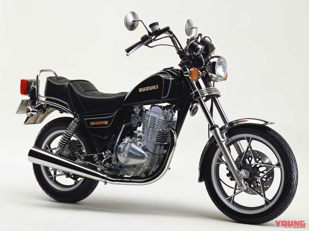 スズキ|GN400E|1980|美しく直立したシリンダーがスズキの個性を際立たせた 1987年「サベージ」 1997年「テンプター」【柏 秀樹の昭和~平成 カタログ蔵出しコラム Vol.8】