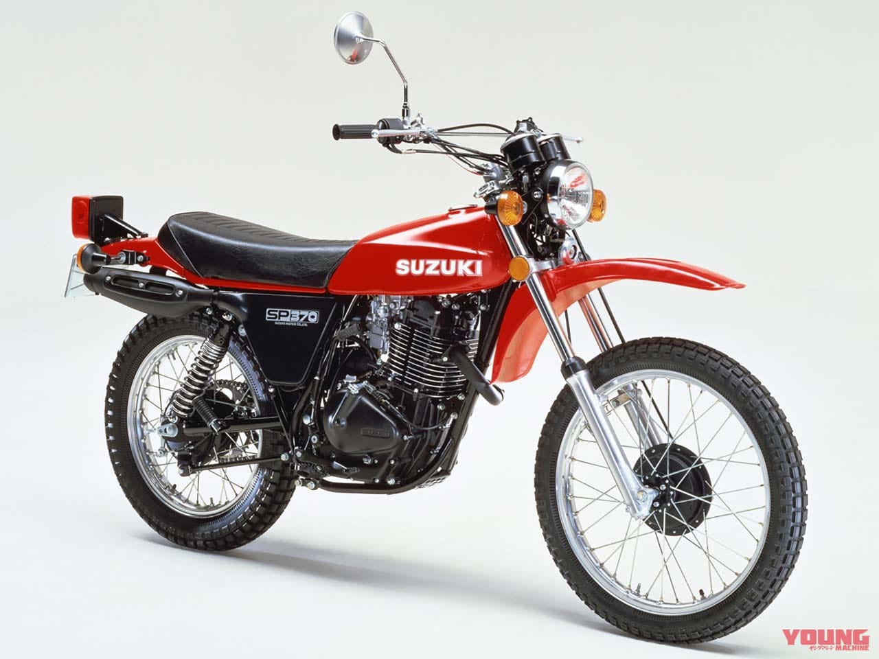 スズキ|SP370|1978|美しく直立したシリンダーがスズキの個性を際立たせた 1987年「サベージ」 1997年「テンプター」【柏 秀樹の昭和~平成 カタログ蔵出しコラム Vol.8】