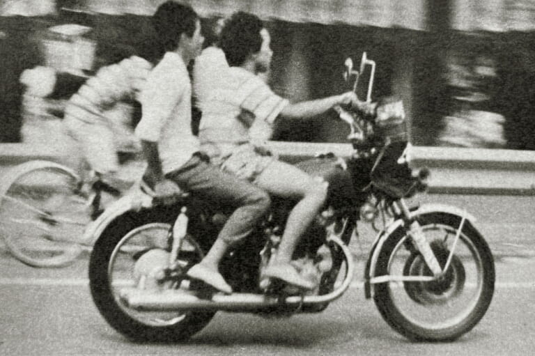 牧田哲朗の昭和エモ伝|ノーヘル|昭和のノーヘル無法時代とオモシロヘルメット列伝【昭和エモ伝Vol.2】