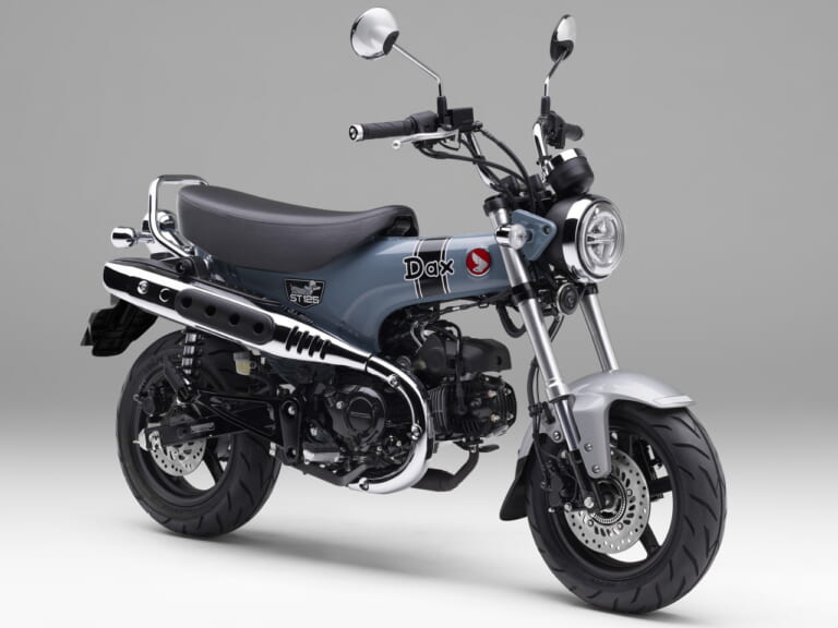 ホンダ|ダックス125|パールカデットグレー|【比較】ダックス125とモンキー125は似ているようで乗れる免許も違う! タンデムできるのは?