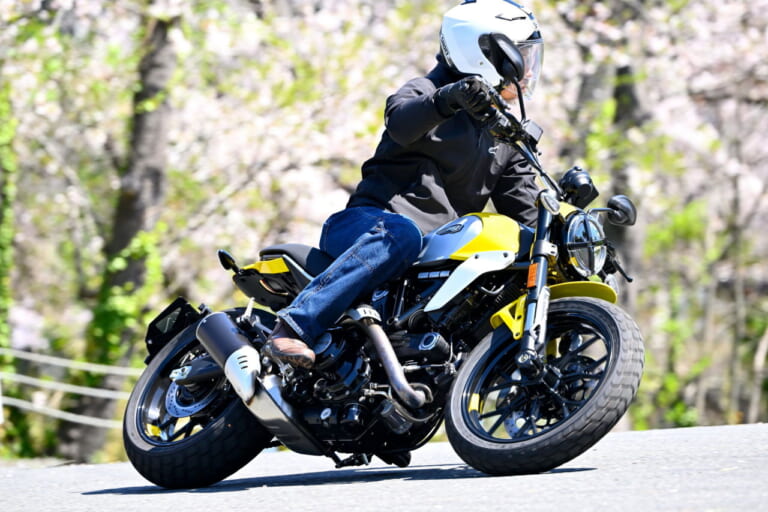 ドゥカティ|スクランブラー ICON|2024年モデル|プリミティブな面白さ健在! ドゥカティ「スクランブラー ICON」試乗インプレッション