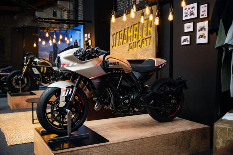CR24I|『ヒャッハー!』系?! ドゥカティが2つのコンセプトモデルを英国バイクシェッドで初公開