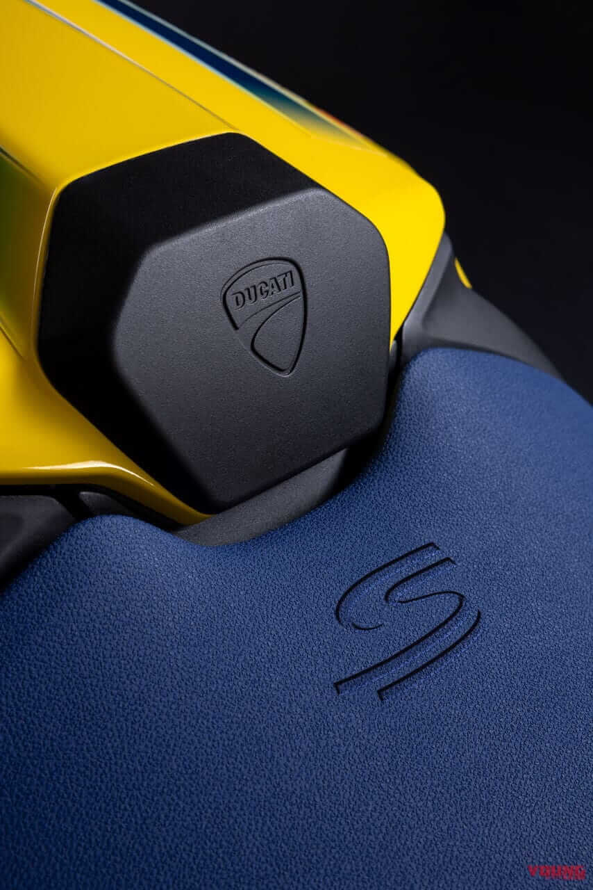 |【341台限定】アイルトン・セナ没後30年の特別記念バージョン! ドゥカティ「モンスター セナ」発表