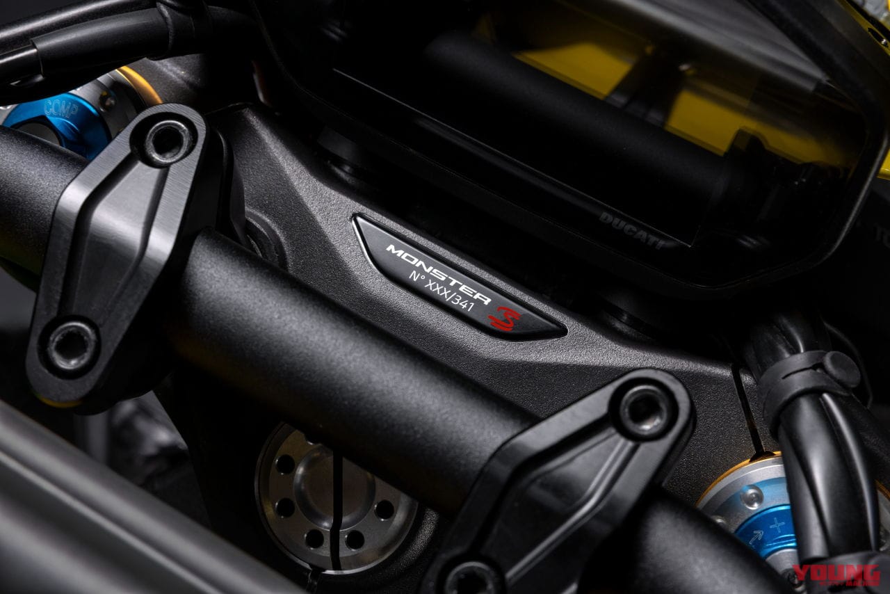 |【341台限定】アイルトン・セナ没後30年の特別記念バージョン! ドゥカティ「モンスター セナ」発表