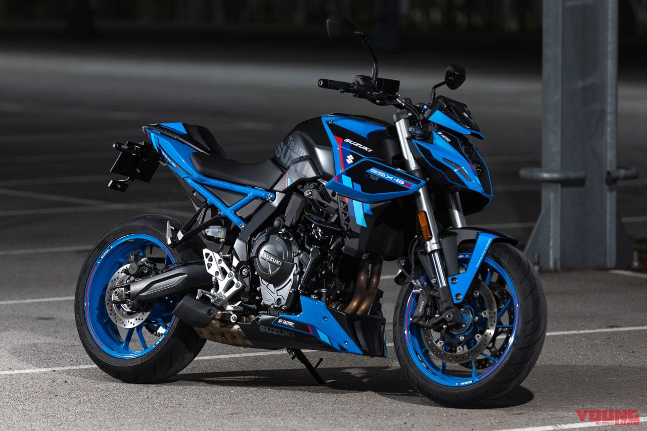 GSX-8S TEAM SUZUKI|スズキ「GSX-8S TEAM SUZUKI」登場! プラス16万円でレーシングカラーとシングルシートカウル追加【海外】