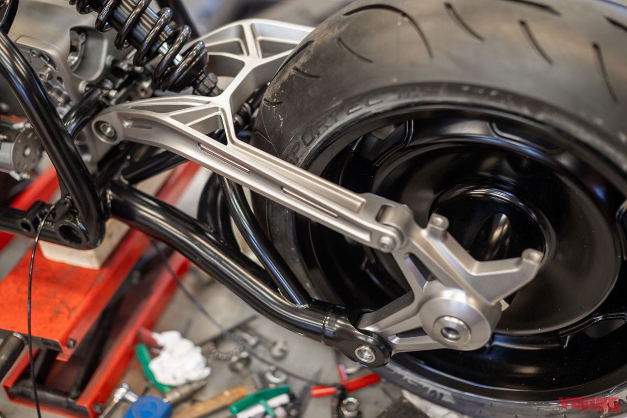 BMW R20 Concept|に、2000ccの空冷ネイキッドだとぉ?! BMWが「R20コンセプト」を公開!