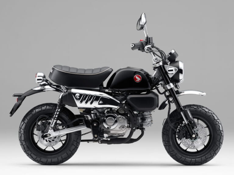 ホンダ|モンキー125|2024年モデル|【比較】ダックス125とモンキー125は似ているようで乗れる免許も違う! タンデムできるのは?