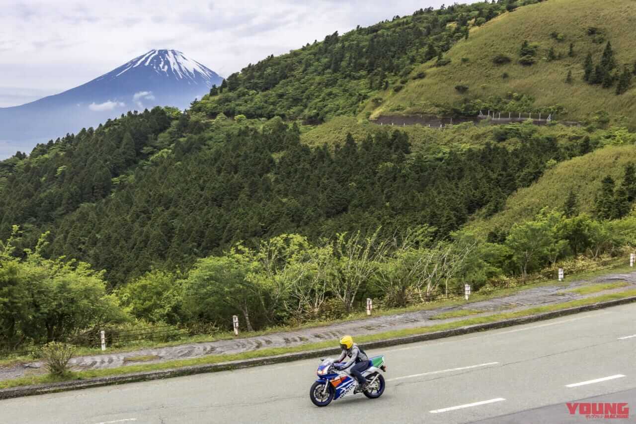 |【意外と快適?! やっぱり不便?!】5速MTの軽トラ「スズキ・スーパーキャリイ Xリミテッド」をトランポ&ファミリーカーに使ってみた